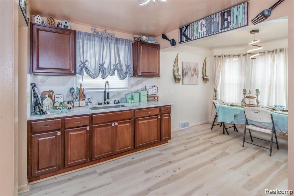 8236 Pierson Street, Detroit, MI 48228 — Photo 8