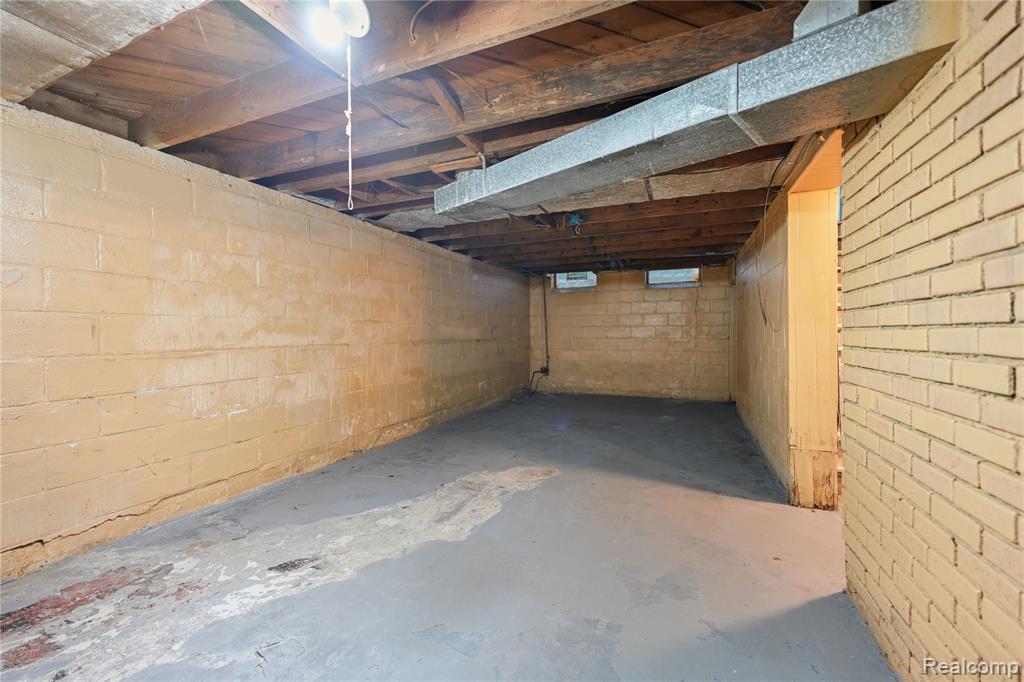 8626 Piedmont Street, Detroit, MI 48228 — Photo 23