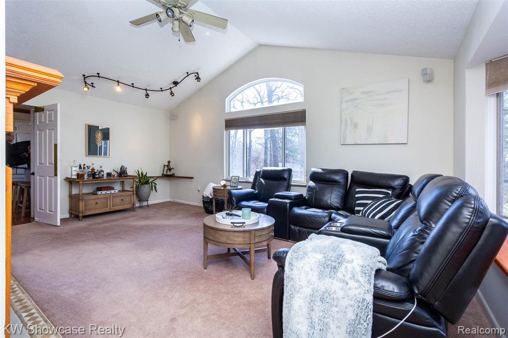 580 Elkinford Drive, White Lake, MI 48383 — Photo 14