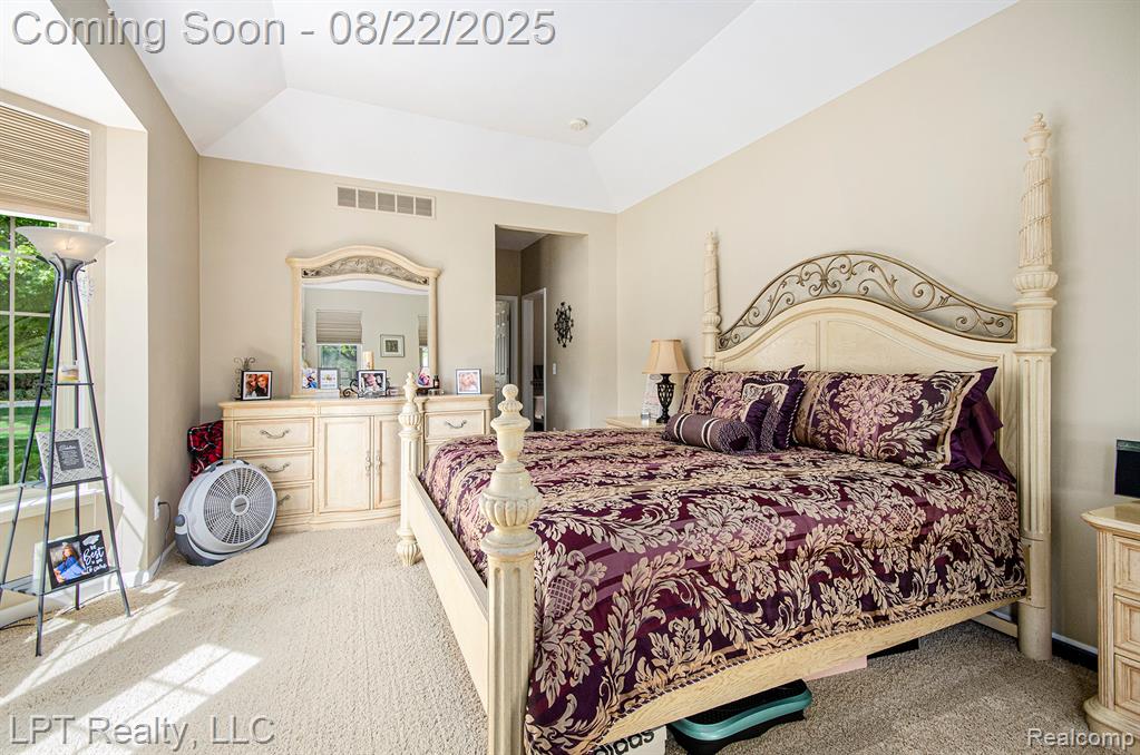 53043 CELTIC Drive, Shelby Twp, MI 48315 — Photo 22