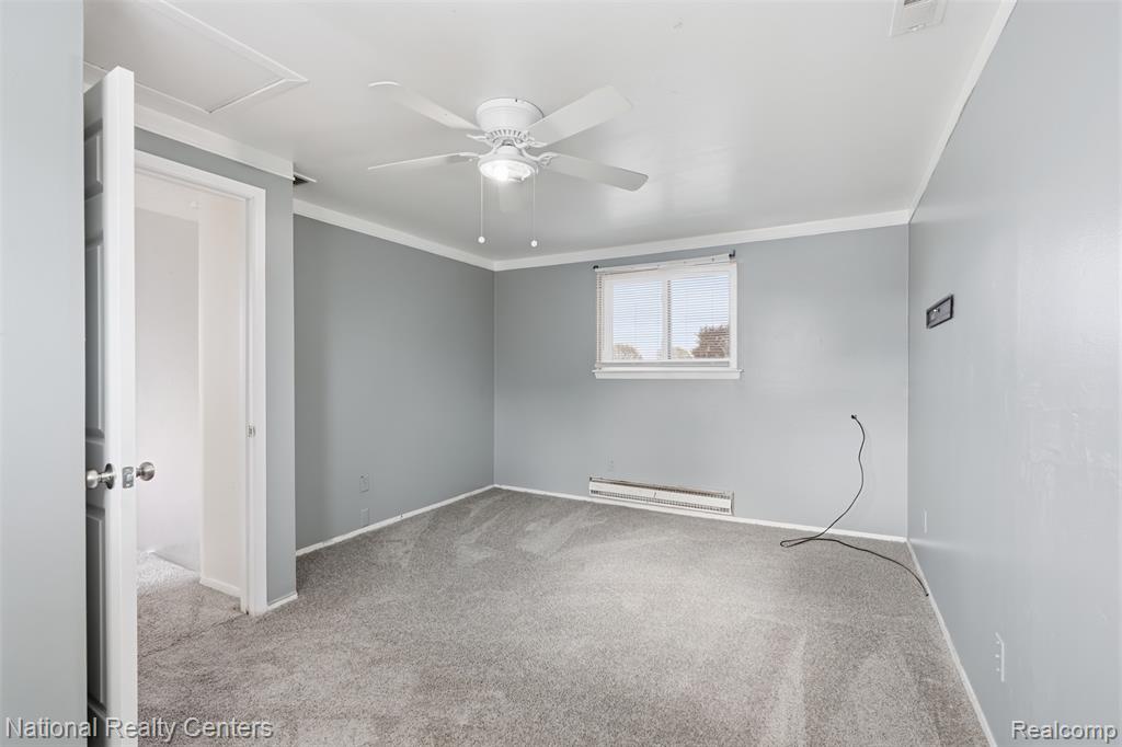 16021 Dugan Street, Roseville, MI 48066 — Photo 18