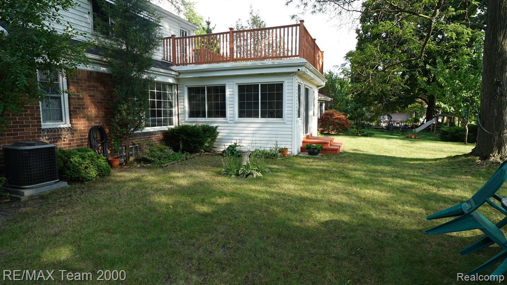3 BOONE Lane, Dearborn, MI 48120 — Photo 10