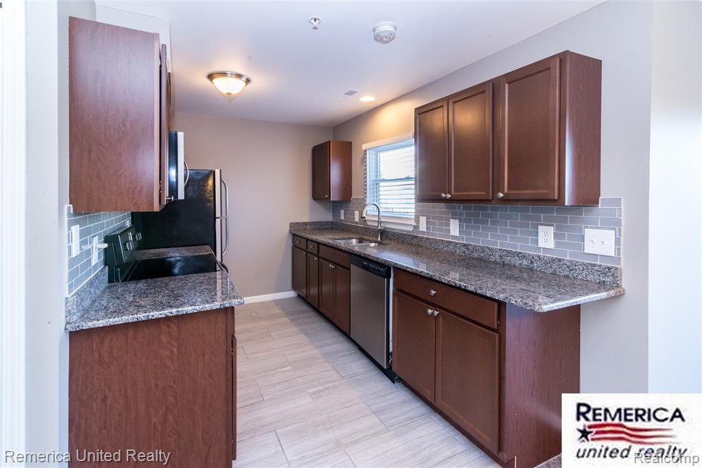 1762 Campau Farms Circle, Detroit, MI 48207 — Photo 28