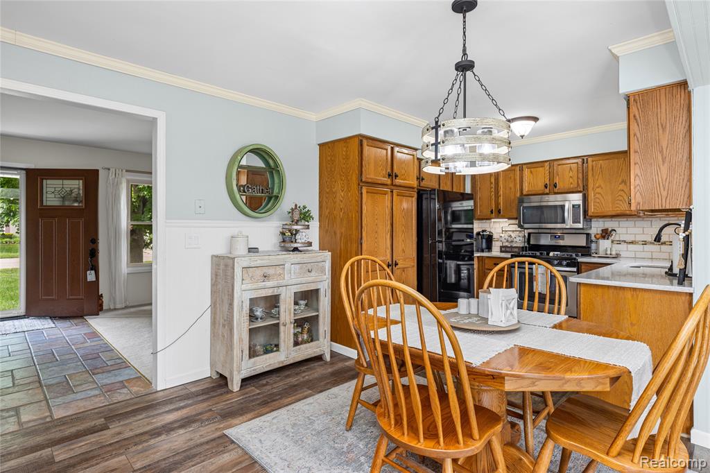 3553 Loon Lake Road, Wixom, MI 48393 — Photo 5