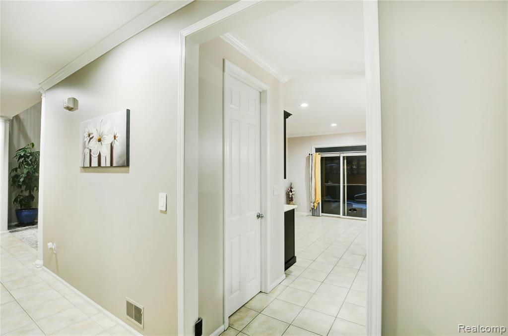 50600 Koss Drive, Macomb, MI 48044 — Photo 24