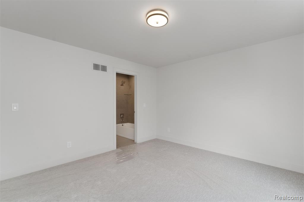 66 South Trail Court, Troy, MI 48083 — Photo 35