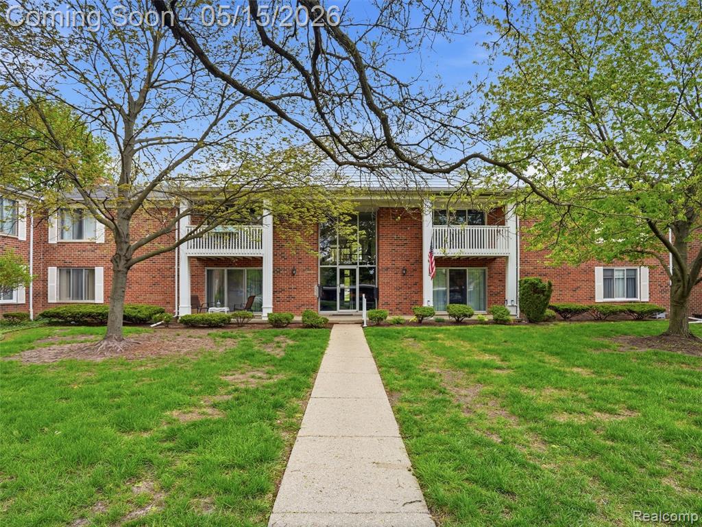42231 Toddmark Lane, Clinton Twp, MI 48038 — front exterior