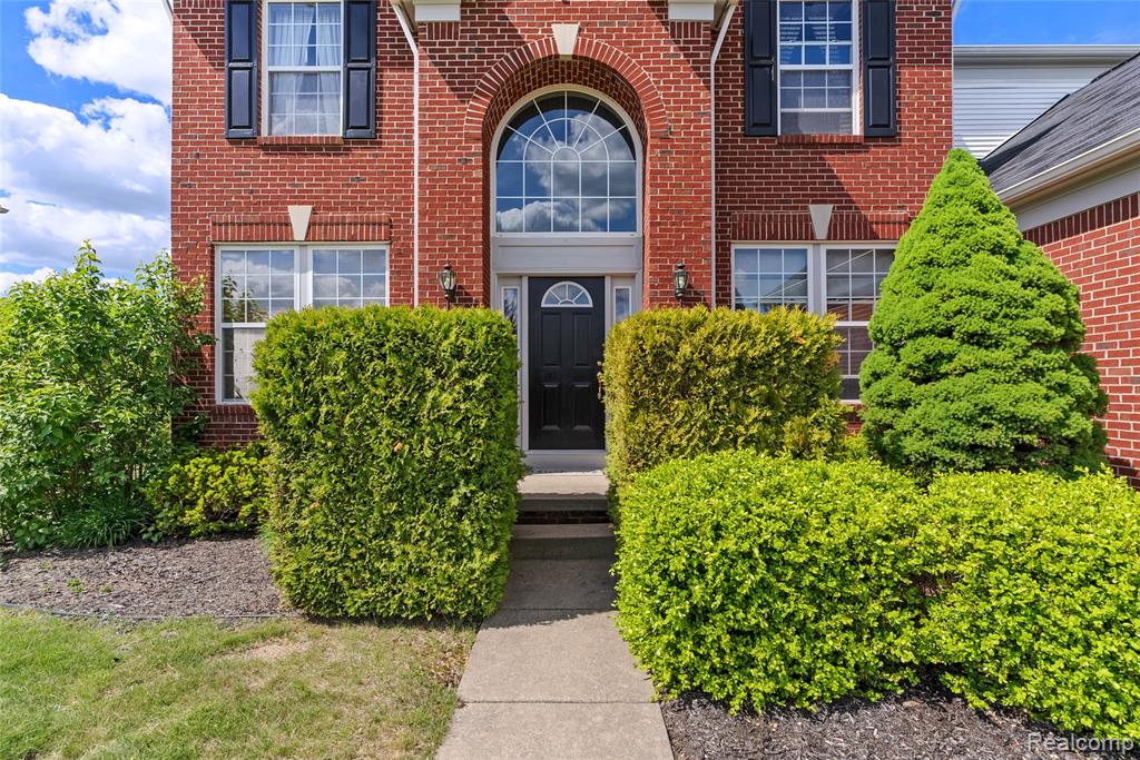 6241 Sapphire Court, Grand Blanc, MI 48439 — Photo 5