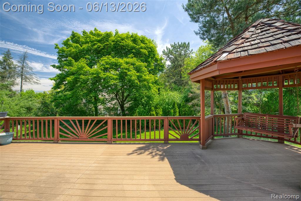 29342 Strathmore Drive, Farmington, MI 48331 — Photo 48