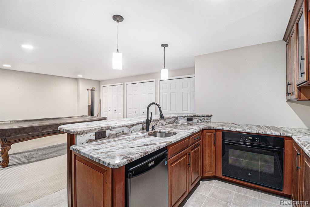 5245 MORET Court, Brighton, MI 48116 — Photo 25