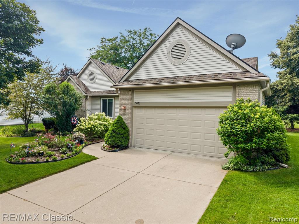 7671 Vamoco Drive, Waterford, MI 48327 — Photo 26