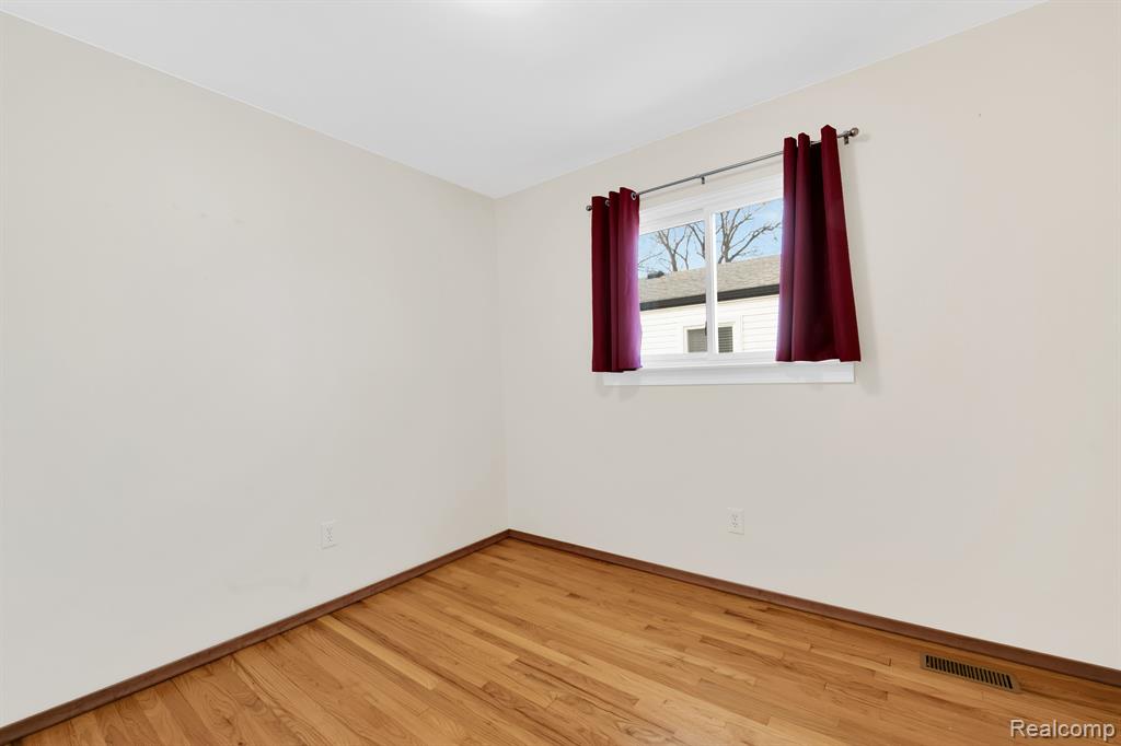 6049 GULLEY Street, Taylor, MI 48180 — Photo 10