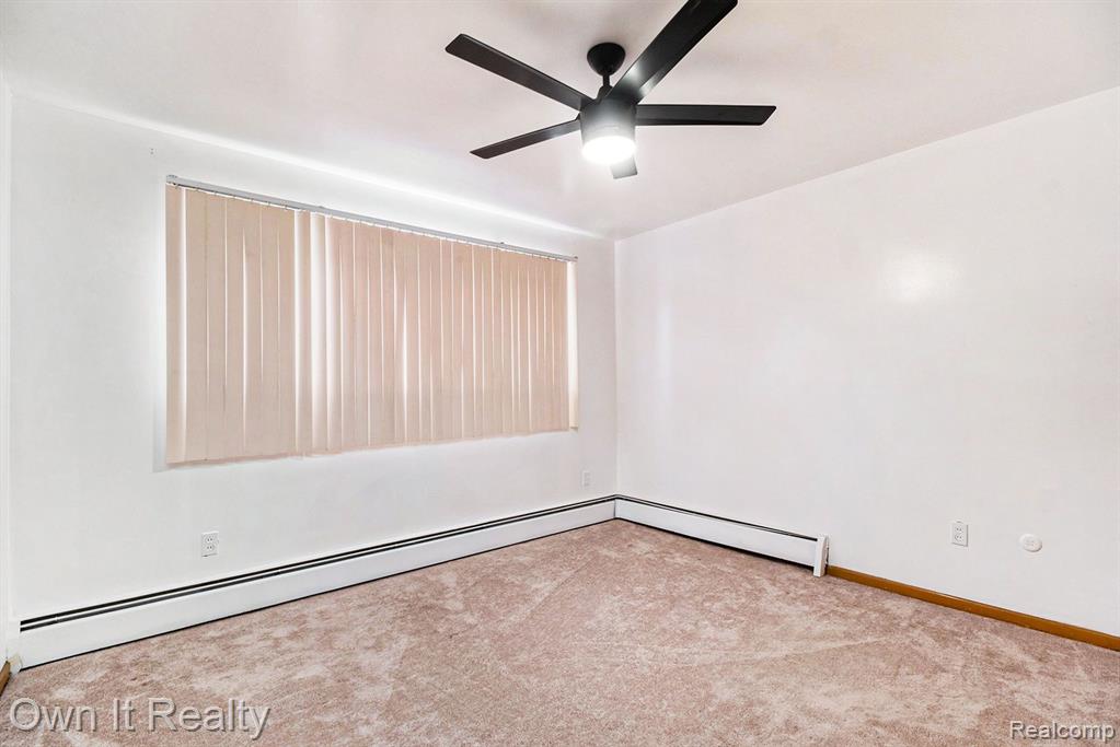 8651 EVERGREEN Avenue, Detroit, MI 48228 — Photo 17