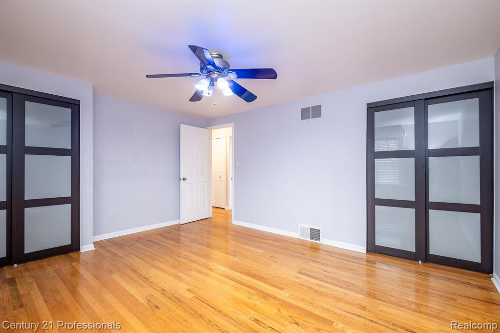4256 BIEBER Drive, Sterling Heights, MI 48310 — Photo 24