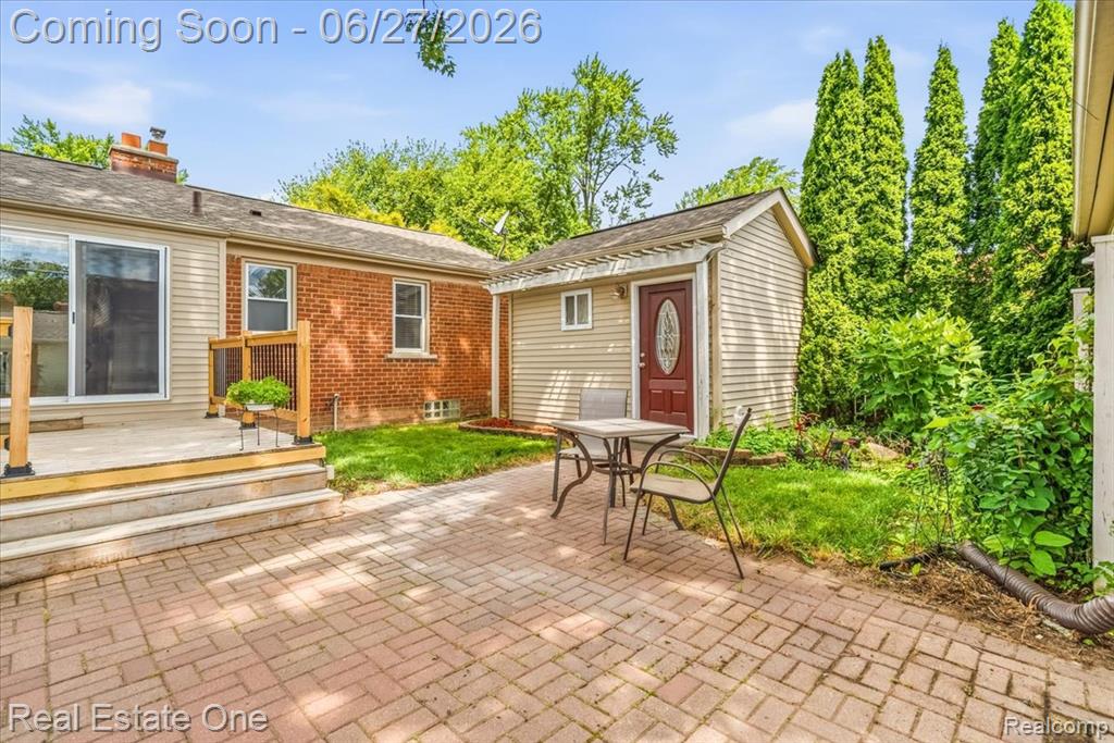 9900 Brookfield Street, Livonia, MI 48150 — Photo 10