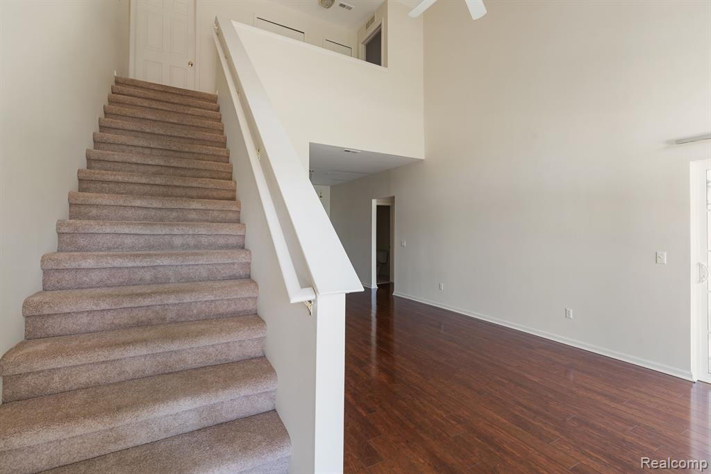 14105 ADDINGTON Drive, Commerce Twp, MI 48390 — Photo 9