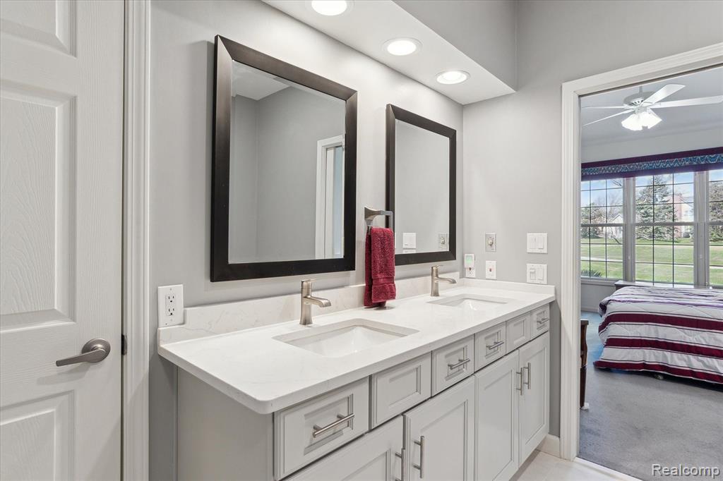 39472 EDGEWATER Drive, Northville, MI 48168 — Photo 20