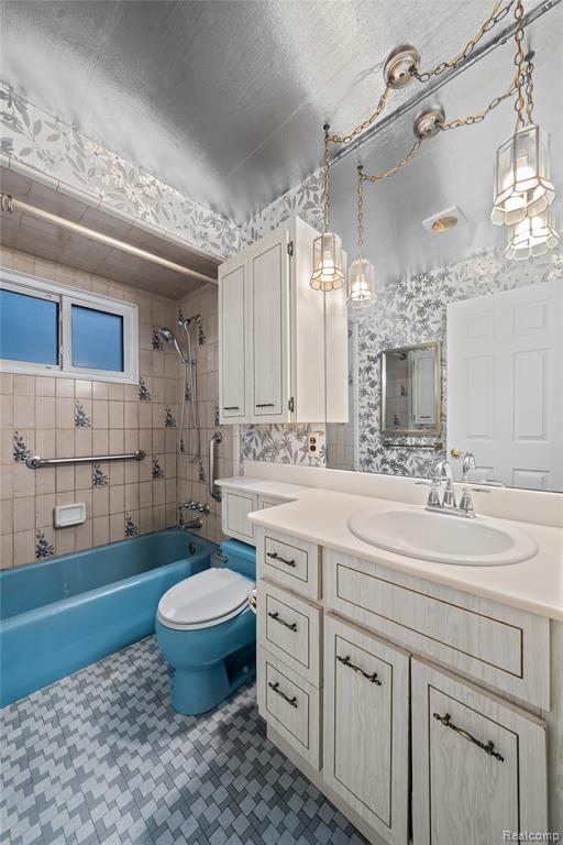 26916 Rouge River Drive, Dearborn Heights, MI 48127 — Photo 23