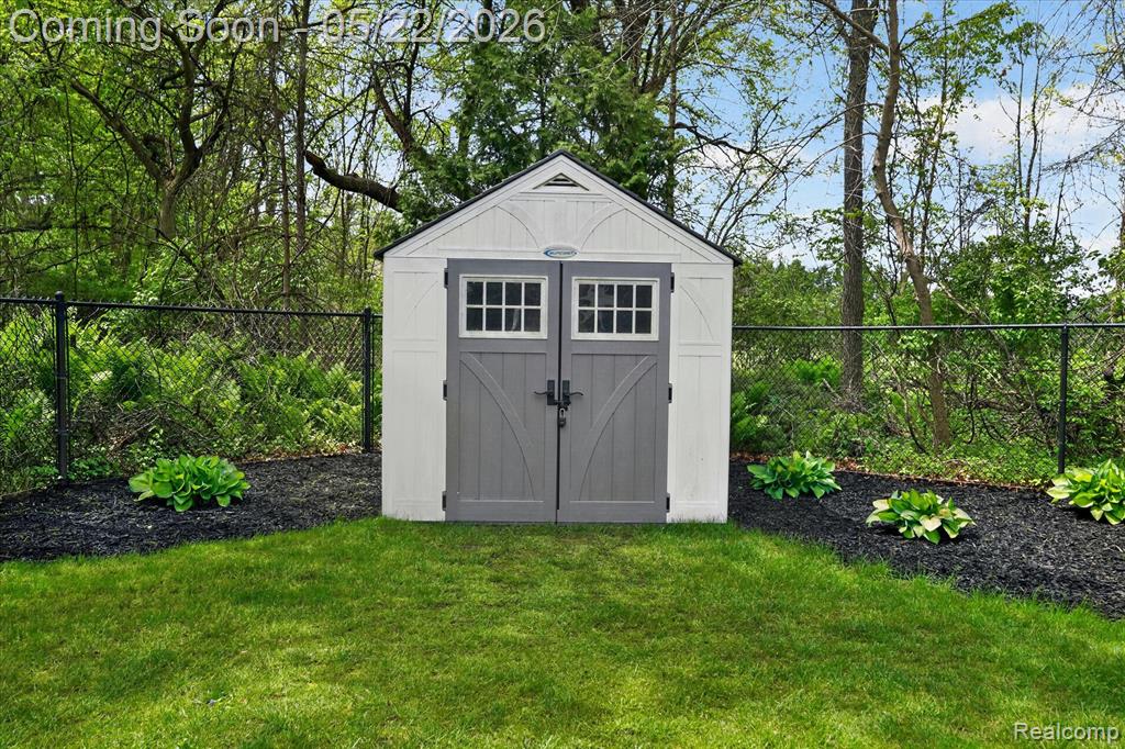 12192 Overlook Drive, Fenton, MI 48430 — Photo 45