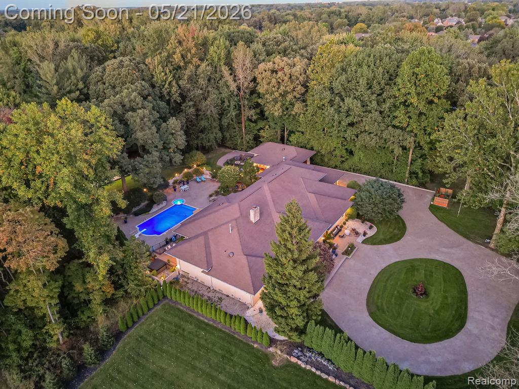 17477 IRIS Circle, Clinton Twp, MI 48036 — Photo 5