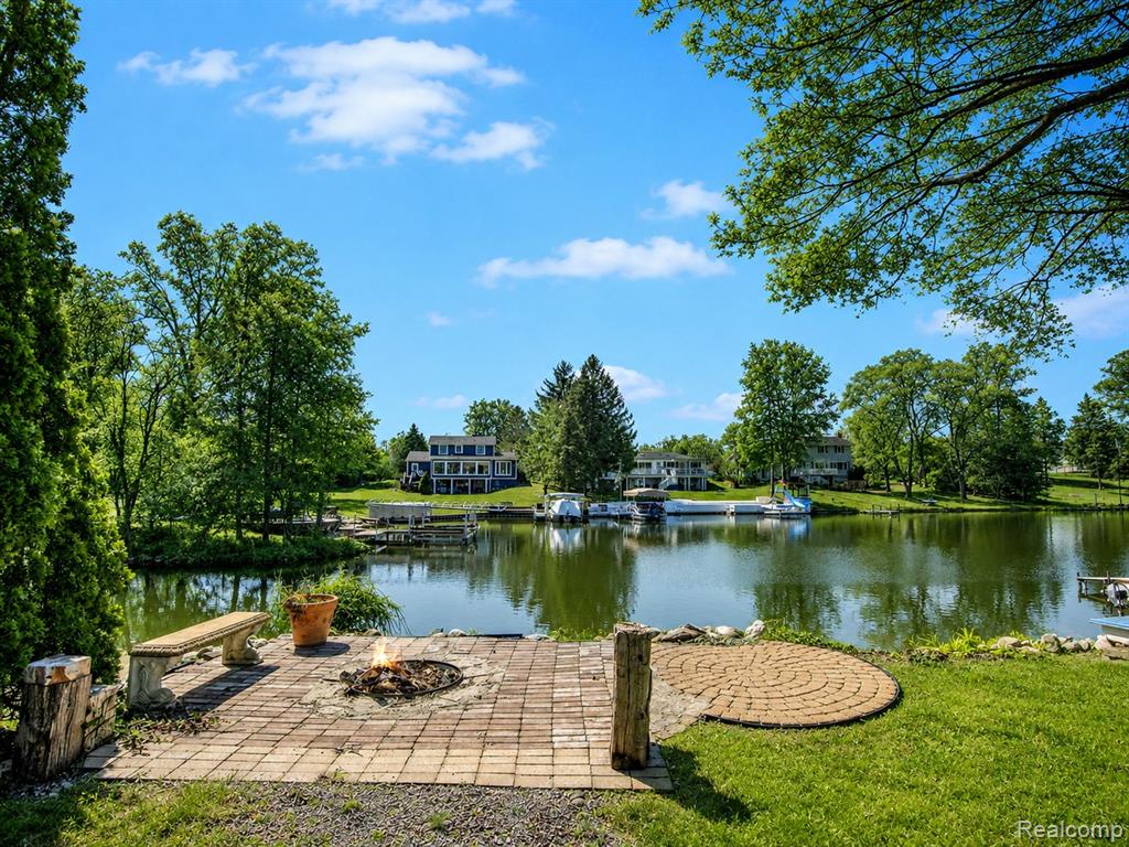 10401 Degrand Street, White Lake, MI — Photo 4