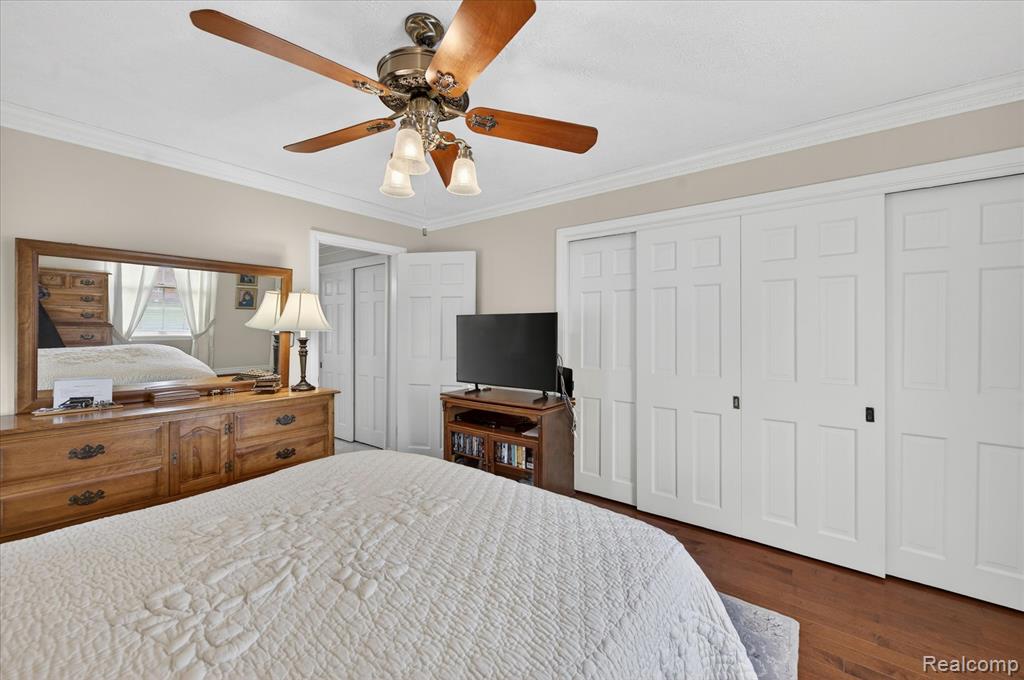 13960 Ridgewood Drive, Plymouth, MI 48170 — Photo 31