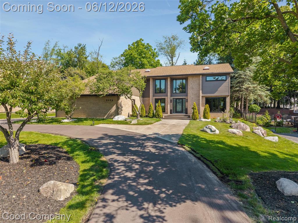 3176 Chambord Drive, West Bloomfield, MI 48323 — Photo 68