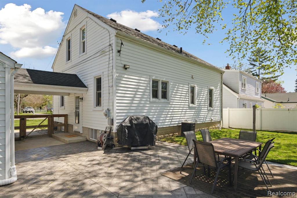 5563 CENTRAL Drive, Monroe, MI 48161 — Photo 35