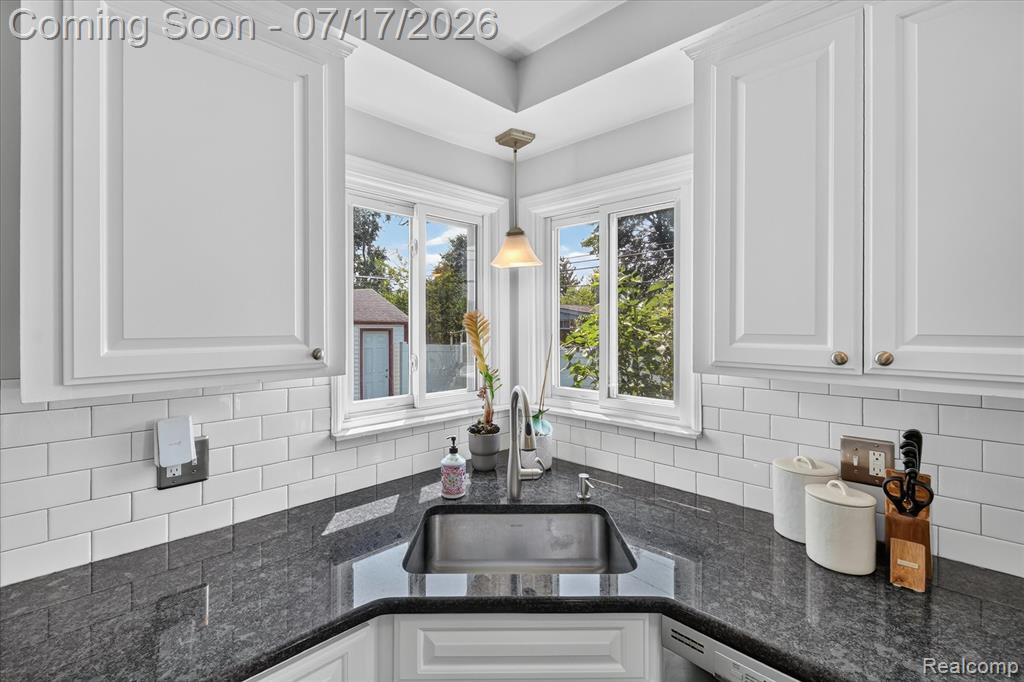 11014 Garden Street, Livonia, MI 48150 — Photo 10
