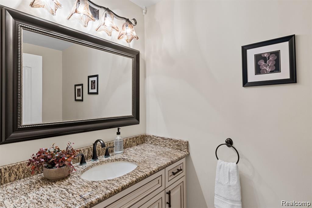 880 Artdale Drive, White Lake, MI 48383 — Photo 13