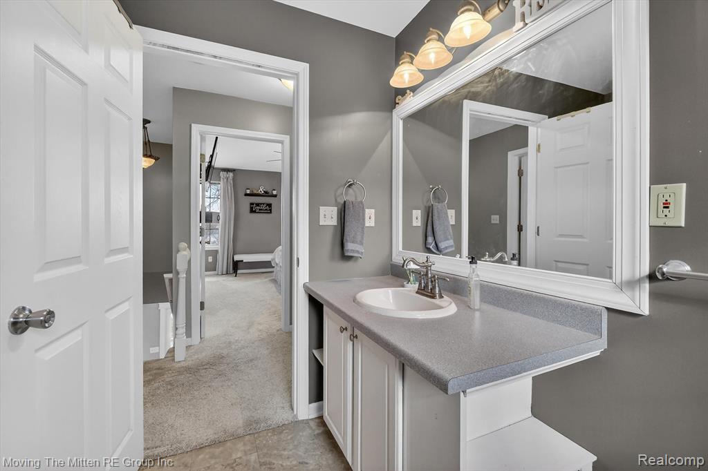 10129 Walnut Shores Drive, Fenton, MI 48430 — Photo 32