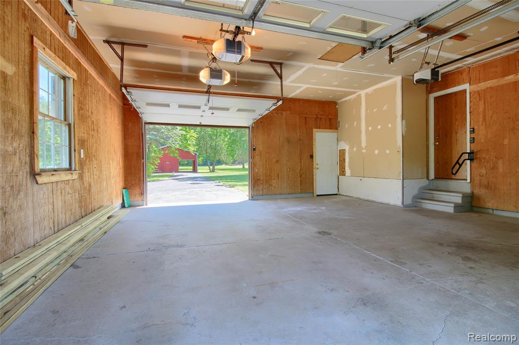 21515 Huron River Drive, New Boston, MI 48164 — Photo 26