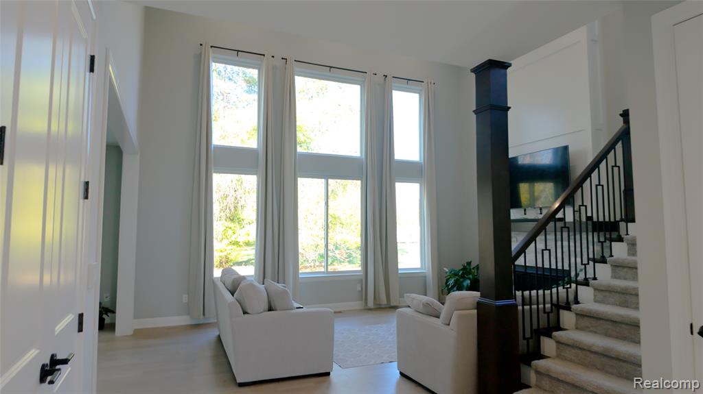 5092 Westminster Avenue, Troy, MI 48085 — Photo 7