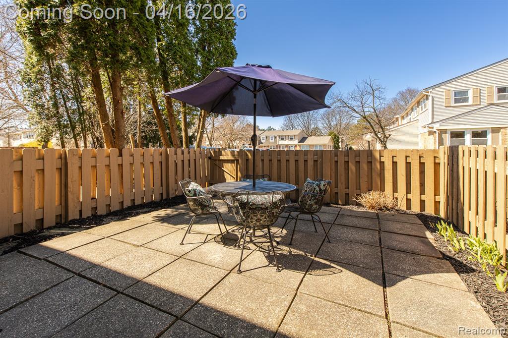 5254 Breeze Hill Place, Troy, MI 48098 — Photo 40