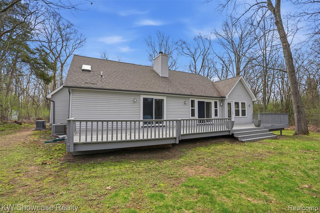 9842 Cedar Island Road, White Lake, MI — Photo 33