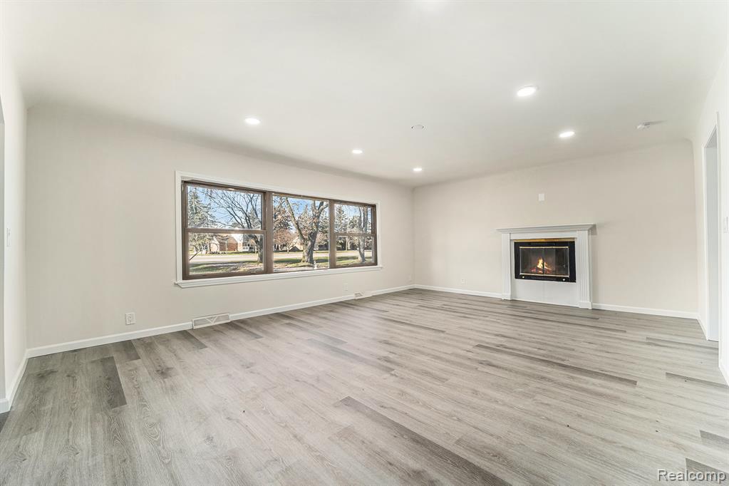 24614 TAFT Road, Novi, MI — Photo 4