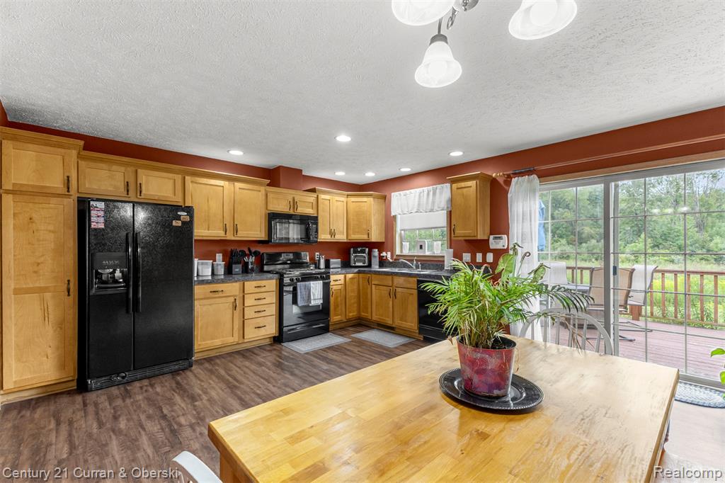 58539 Dolly Road, South Lyon, MI 48178 — Photo 15
