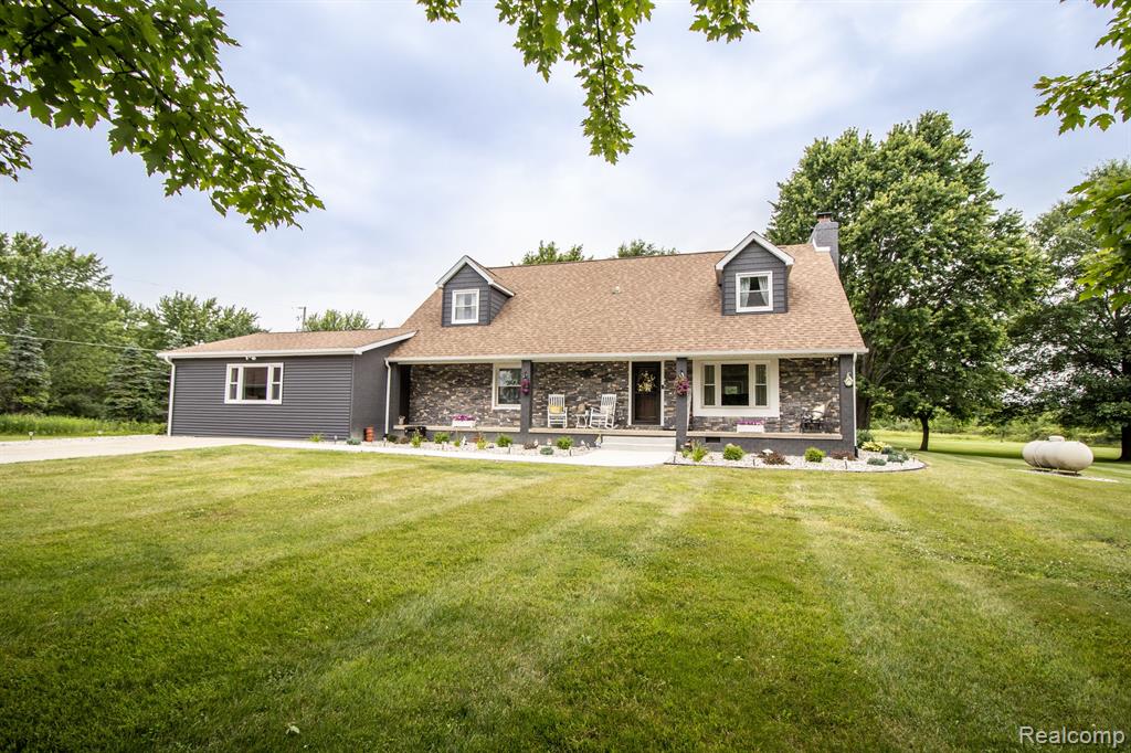 4585 Burt Road, Birch Run, MI 48415 — Photo 67