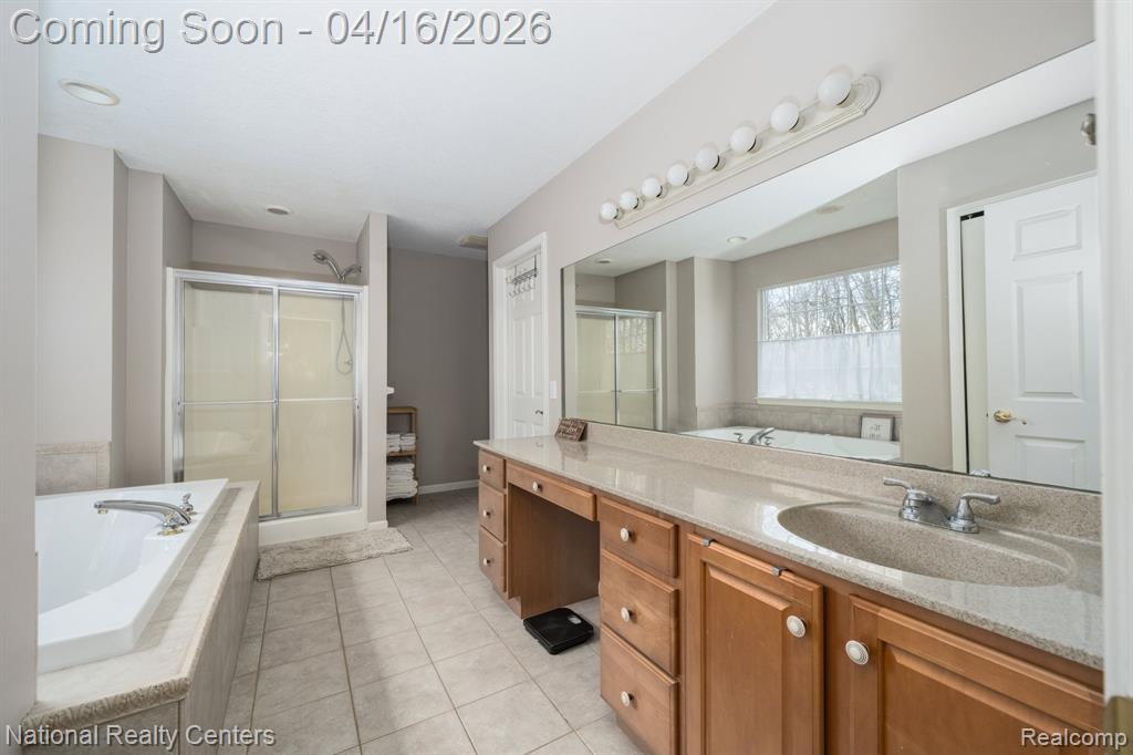 10219 Mill Pointe Drive, Goodrich Vlg, MI — Photo 26