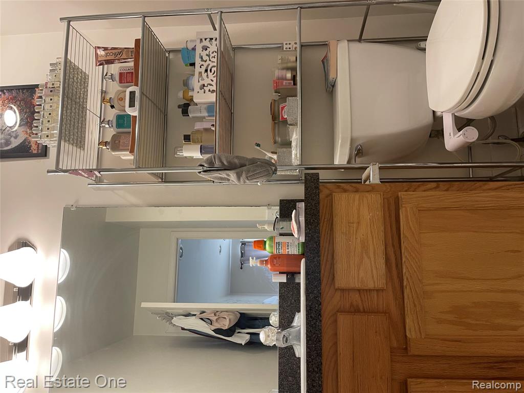 43267 Woodbridge Drive, Clinton Twp, MI 48038 — Photo 18