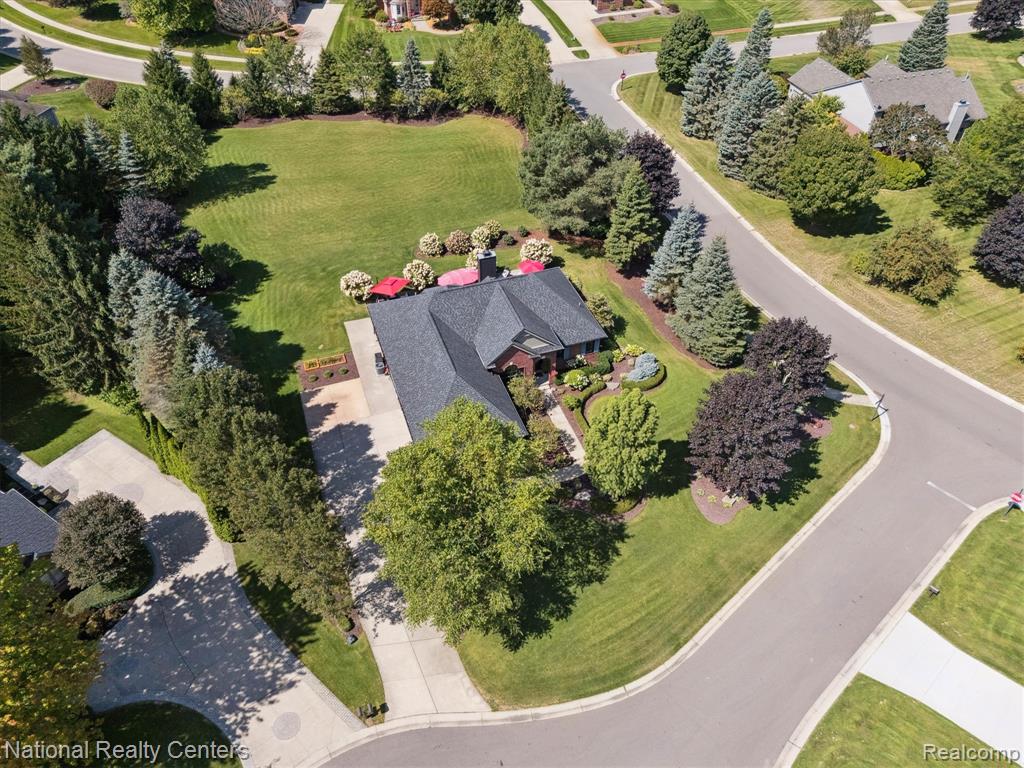 730 Berwick Court, Highland, MI — Photo 66
