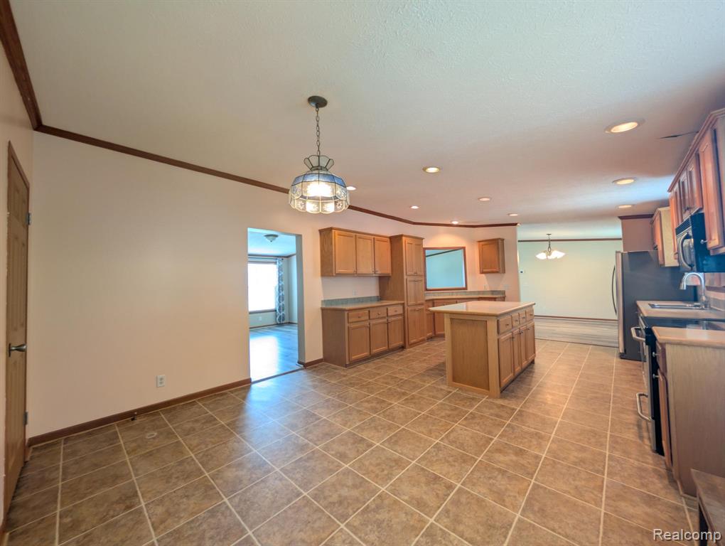 11766 Village Pines Court, South Lyon, MI 48178 — Photo 14