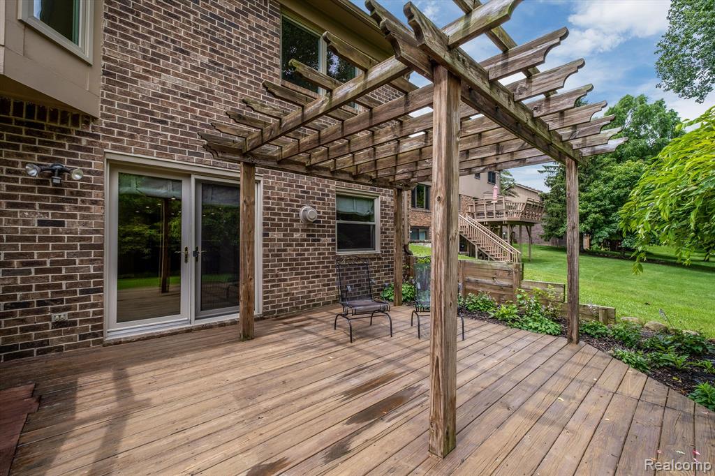 719 TEN POINT Drive, Rochester Hills, MI 48309 — Photo 34