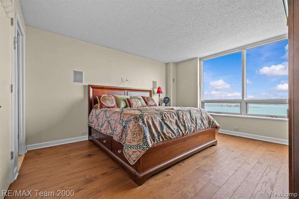 3320 Spinnaker Lane, 15F, Detroit, MI 48207 — Photo 18
