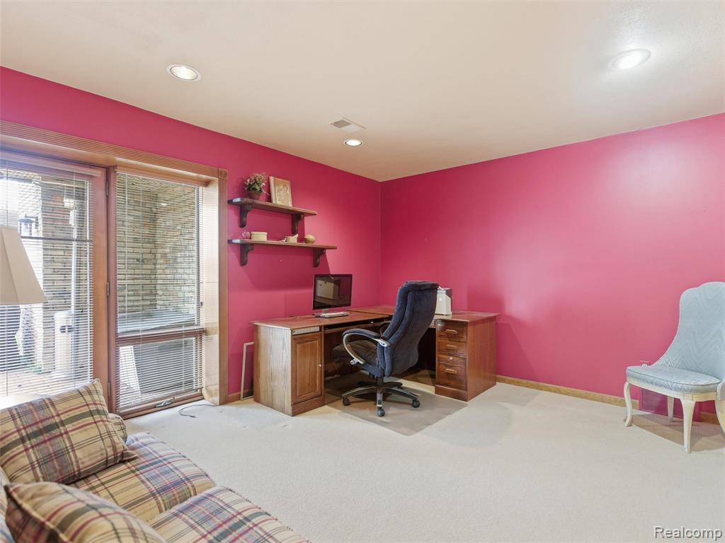 23 Chateaux Du Lac, Fenton, MI 48430 — Photo 39
