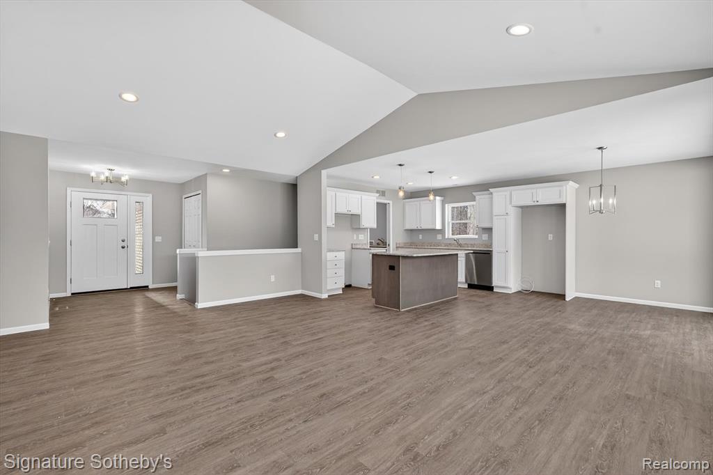 8515 Sandy Crest Drive, White Lake, MI, 00000