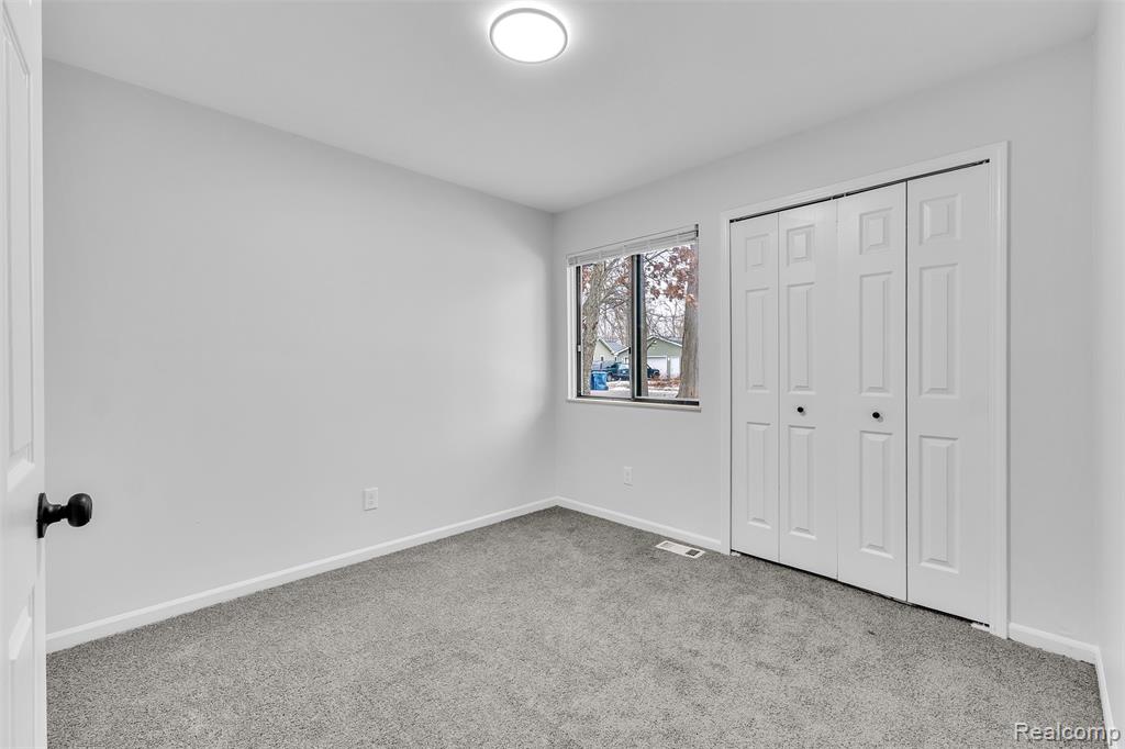 9063 Ashdown Avenue, White Lake, MI — Photo 28