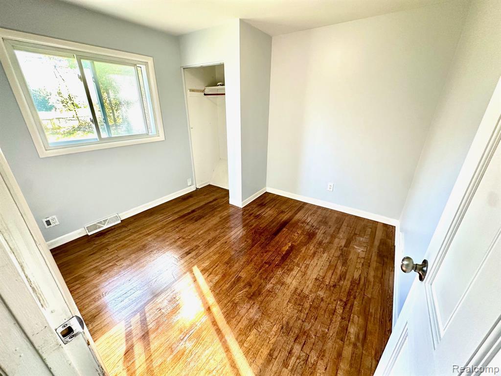 1330 PARKWOOD Avenue, Ypsilanti, MI 48198 — Photo 9