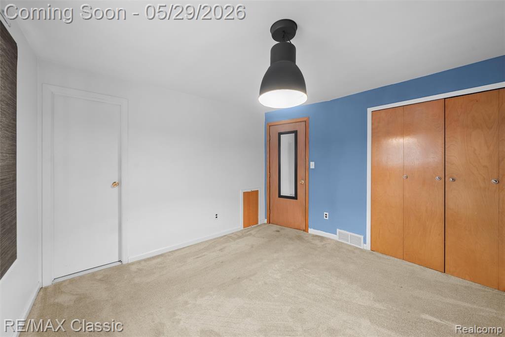 15586 Oakbrook Street, Romulus, MI 48174 — Photo 21