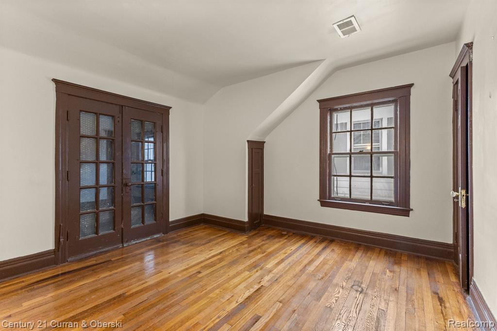 874 EDISON Street, Detroit, MI 48202 — Photo 19